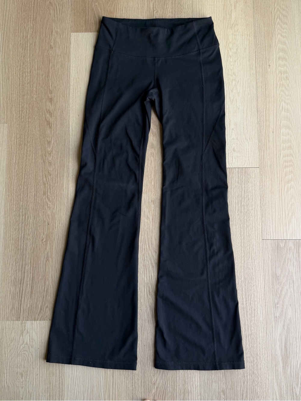 Athleta Women’s Black Flare Pants Petite SP 30" Inseam Pull On Yoga Stretch